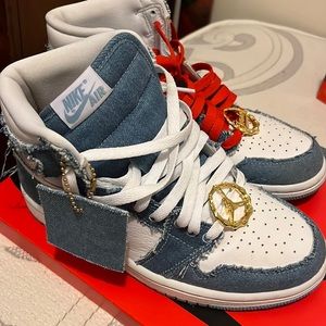 Air Jordan 1 Retro High OG (Denim) Womens